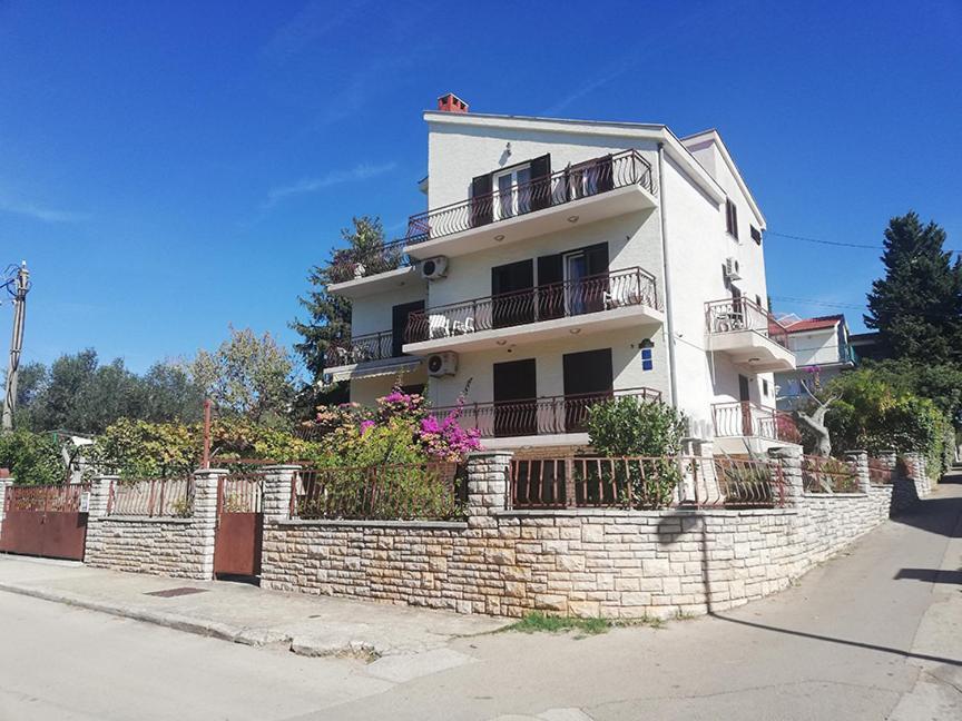 Danyja Apartments 圣菲利普雅科夫 外观 照片